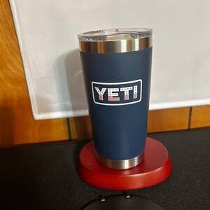 YETI Rambler 20 oz Tumbler Folds of Honor Blue Stars Stripes New MagSlider Lid